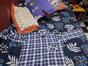 Men's Blue &amp; White Checkered Shirt(Lsize )Haii