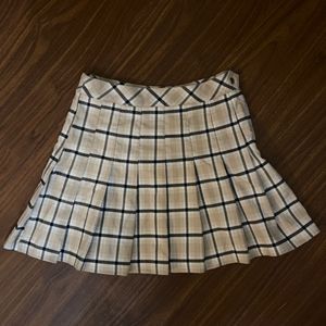 H&M Beige Plaid Pleated Mini Skirt
