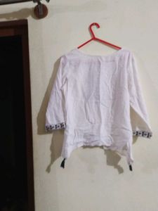 White Embroidered Tassel Kurta