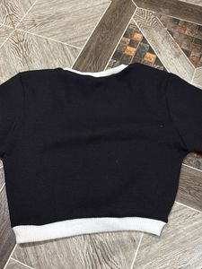 Black Cropped Long Sleeve Top
