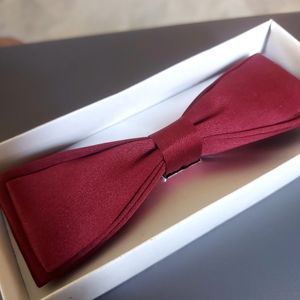 Maroon Bow Tie | Loviena