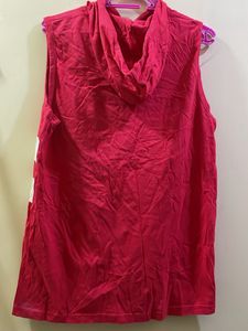 Red Sleeveless Hoodie Top