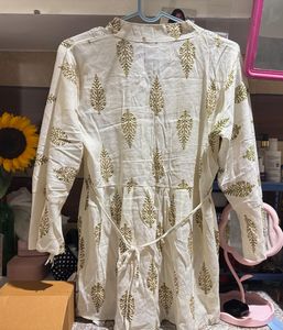 Elegant Embroidered White Kurta
