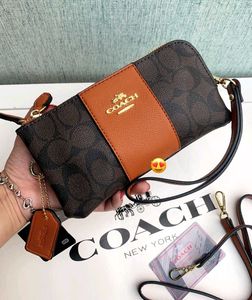 Coach Wristlet - slings