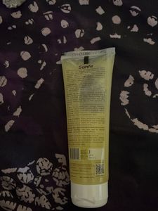 Sanfe Kesar Instant Glow Exfoliating Gel
