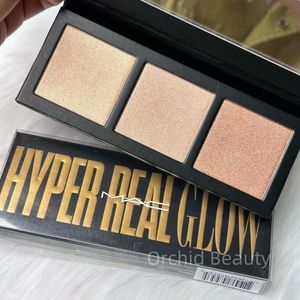 MAC Hyper Real Glow Highlighter Palette