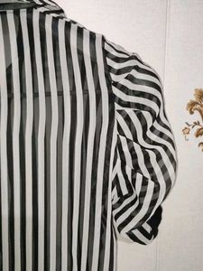 Striped V Neck Short Puff Sleeve Top