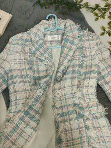 Chic Tweed Blazer💙🤍💕