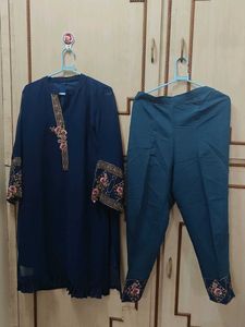 Elegant Embroidered Kurti and Pants Set