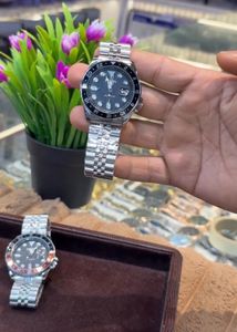 Stylish Men's Stainless Steel Watch