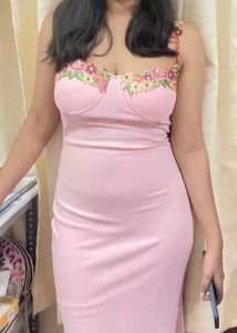 Elegant Pink Floral Detail Maxi Dress