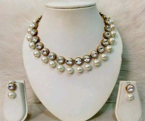 Brand NEW*** BEAUTIFUL NECKLACE WITH earrings