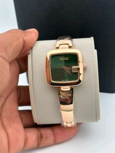 GUCCI LADIES WATCH PREMIUM QUALITY AT SALE