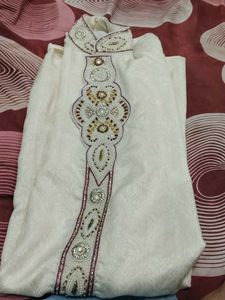 Elegant Embroidered Men's Kurta Set