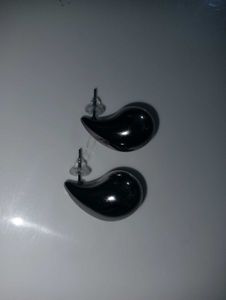 Black Silver Eyedrop Earrings