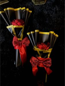 Handmade Trendy Rose Bouquet Customise is availabl