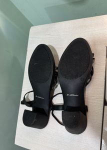 Stylish Black Wedge Sandals