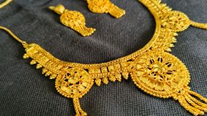 Covering Necklace And Earrings
