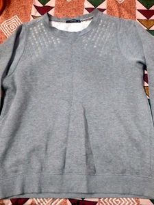 Grey Patterned Sweatshirt
