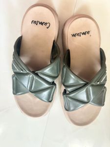 Stylish Olive Green Slides