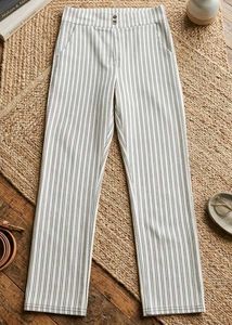 Chic Striped Cropped Pants