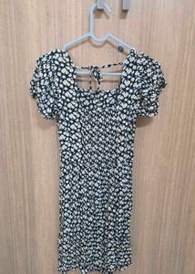 Chic Floral Print Mini Dress