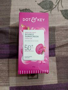 Dot &amp; Key Dragon Fruit Sunscreen SPF 50+