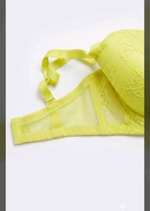 H&amp;M Yellow Lace Bra