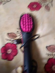 HQt Hair Straightener Brush Free Size