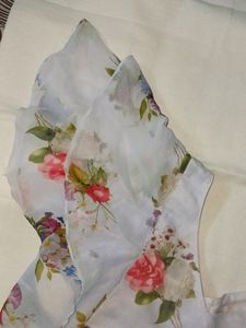 Readymade Blouse With Layer Handsand Side Open
