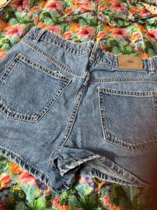 Denim Shorts Divider