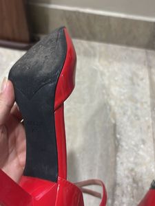Hot red heels