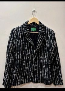 Short Blezer For Ladies and Girl's Wear