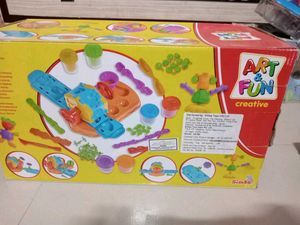 Art &amp; Fun Monster Factory Creative Play Set