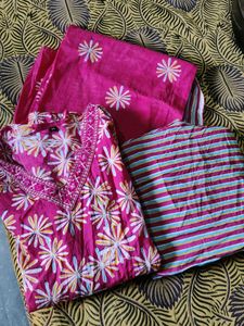 Vibrant Pink Kurta Set with Floral Print
