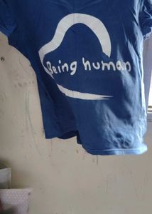Bundle of 4 Graphic T-Shirts.. ## VERY BUMPER CLEA