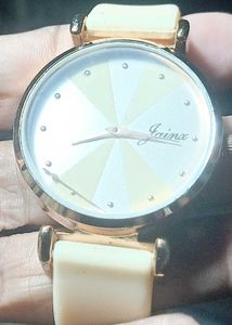 Stylish Jaina Watch - Cream Band