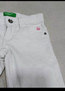 A bundle of Jeans 👖 3pc