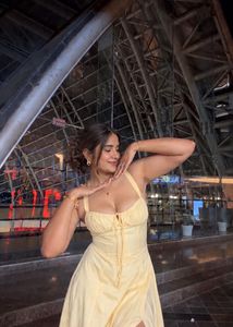 Sweetheart Neckline Midi Dress
