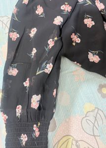 Chic Floral Print Black Blouse