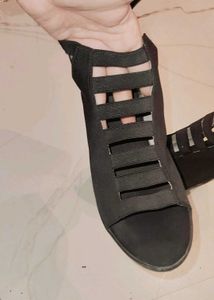 Stylish Black Gladiator Wedge Sandals