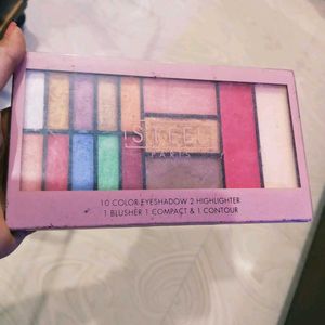 Eyeshadow pallet