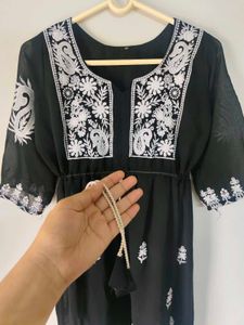 Black Embroidered Kurta