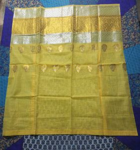 Elegant Yellow Saree with Intricate Gold Border