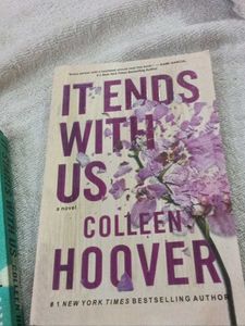 Colleen Hoover "It Ends With Us" &amp; "It Starts Wit