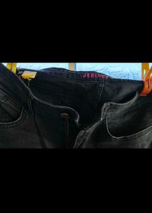 Stylish Black Skinny Jeans