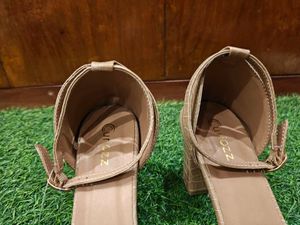 Curiozz women's heel sandals