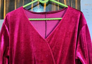 Elegant Maroon Velvet Midi Dress