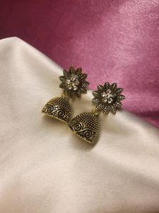 Small Stone Earrings 👌❣️
