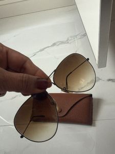 Ray-Ban Aviator Sunglasses with Case